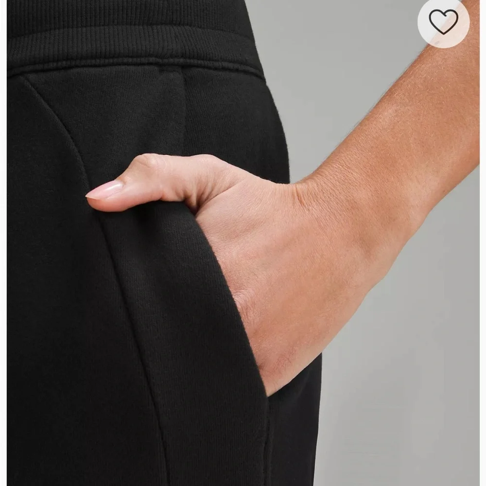 Lululemon Scuba High Rise Cropped Jogger - Picture 2 of 4